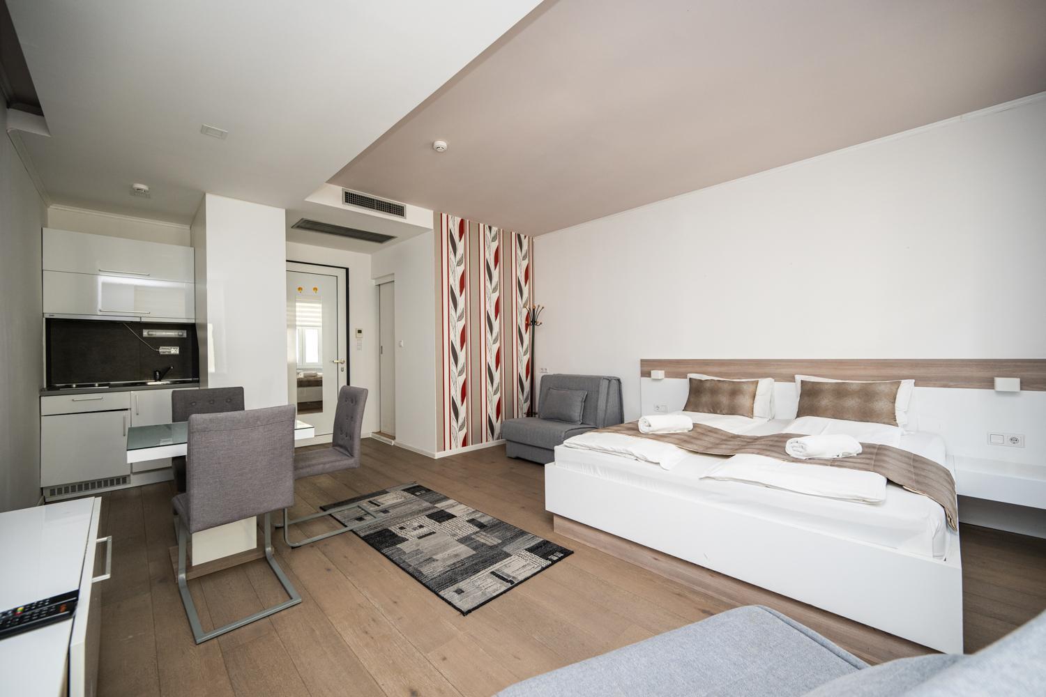 Modern And Design Apartments Near Cathedral Sarajevo Exterior photo
